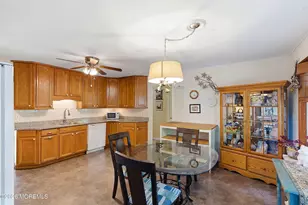 54 Redwood Pl, Jackson, NJ 08527 - Photo 9