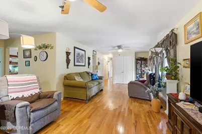 54 Redwood Place, Jackson, NJ 08527 - Photo 5