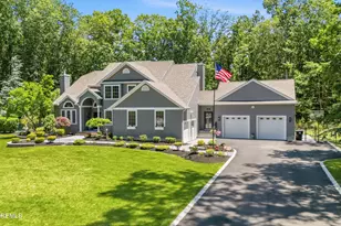 15 Russell Rd, Freehold, NJ 07728 - Photo 3