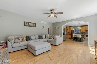 15 Russell Rd, Freehold, NJ 07728 - Photo 17