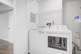 208 Sunshine Ct, Sayreville, NJ 08859 - Photo 29