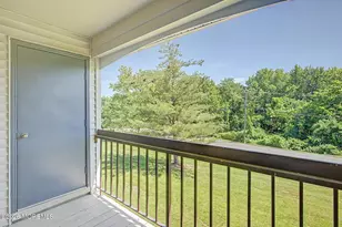 208 Sunshine Ct, Sayreville, NJ 08859 - Photo 31