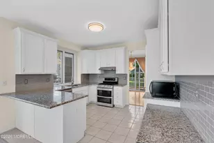 166 La Quinta Ct, Holmdel, NJ 07733 - Photo 19