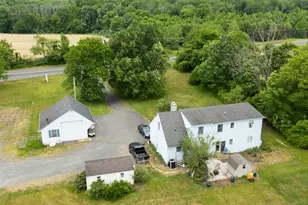 911 Monmouth Rd, Cream Ridge, NJ 08514 - Photo 9