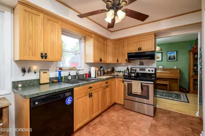 40 Pomona Boulevard, Keyport, NJ 07735 - Photo 11