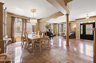 87 E Parsonage Way, Manalapan Township, NJ 07726 - Photo 11