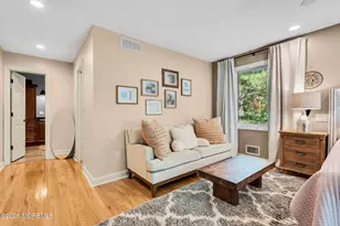 127 Telegraph Hill Rd S, Holmdel, NJ 07733 - Photo 19