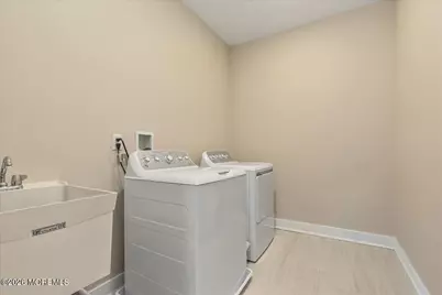 1104 Navigator Avenue, Marlboro Township, NJ 07746 - Photo 23