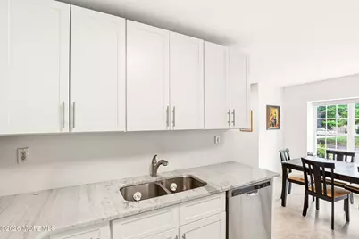 267 Zachary Court #1000, Lakewood, NJ 08701 - Photo 11
