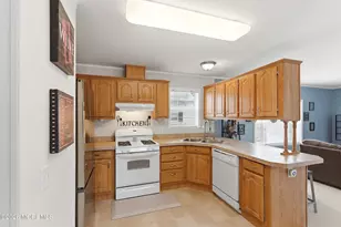 60 Mobile Ln, Toms River Township, NJ 08755 - Photo 1