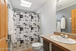 60 Mobile Ln, Toms River Township, NJ 08755 - Photo 13