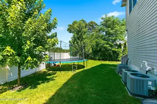 123 N Zinfandel Rd, Lakewood, NJ 08701 - Photo 17
