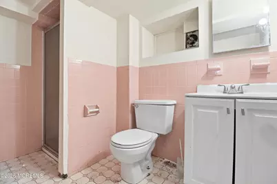 150 Terhune Avenue #2, Jersey City, NJ 07305 - Photo 27