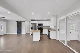 332 Beach Ave, Beachwood, NJ 08722 - Photo 9