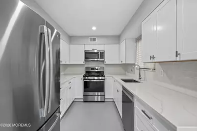 318 Middlewood Road, Middletown, NJ 07748 - Photo 9