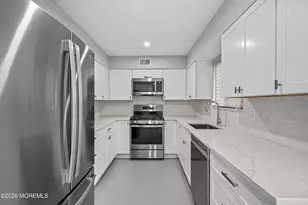 318 Middlewood Rd, Middletown, NJ 07748 - Photo 9