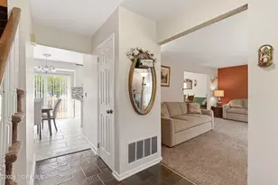 7 N Devon Dr, Manalapan Township, NJ 07726 - Photo 7