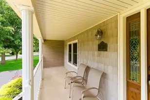 7 N Devon Dr, Manalapan Township, NJ 07726 - Photo 5