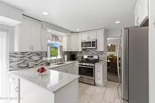 7 N Devon Dr, Manalapan Township, NJ 07726 - Photo 15