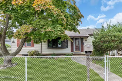 73 Locker Street, Beachwood, NJ 08722 - Photo 3