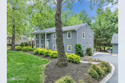 840 Nutswamp Road, Red Bank, NJ 07701 - Photo 3