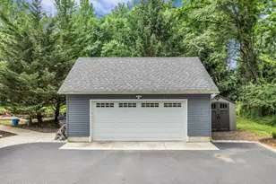 840 Nutswamp Rd, Red Bank, NJ 07701 - Photo 45