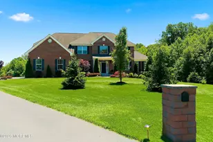 6 Valley Ct, Cream Ridge, NJ 08514 - Photo 3