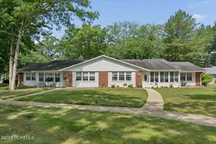 581A Lake Point Dr, Lakewood, NJ 08701 - Photo 19