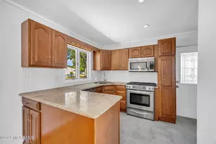 32 Bucknell Rd, Sayreville, NJ 08859 - Photo 5