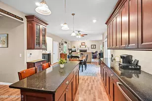 10 Burke Dr, Farmingdale, NJ 07727 - Photo 23