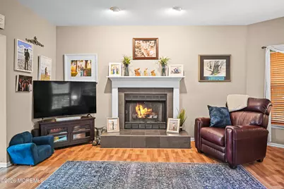 10 Burke Drive, Farmingdale, NJ 07727 - Photo 15