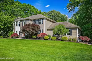 10 Burke Dr, Farmingdale, NJ 07727 - Photo 3