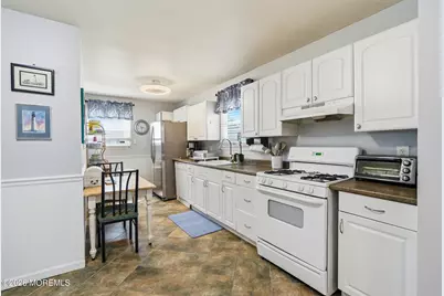 81 Berry Place, Long Branch, NJ 07740 - Photo 11