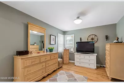 90 Manalapan Avenue, Freehold, NJ 07728 - Photo 15