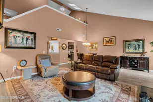 492 Bayberry Ct, Marlboro Township, NJ 07726 - Photo 5