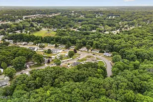40 Woodside Dr, Howell Township, NJ 07731 - Photo 9