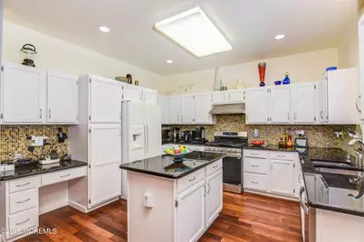 411 Perry Street, Morganville, NJ 07751 - Photo 13