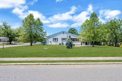 26 Northumberland Drive, Toms River Township, NJ 08757 - Photo 7