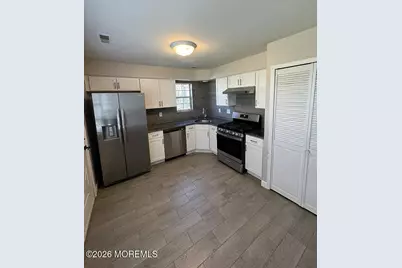 134 Rumford Way, Manalapan Township, NJ 07726 - Photo 3