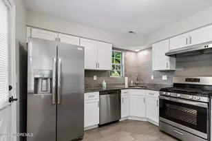 134 Rumford Way, Manalapan Township, NJ 07726 - Photo 13