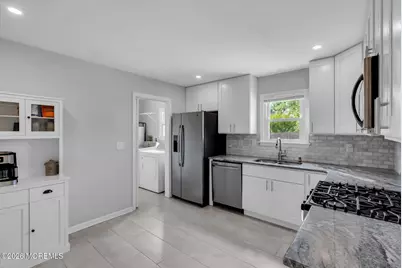 1516 Mizzen Avenue, Beachwood, NJ 08722 - Photo 11