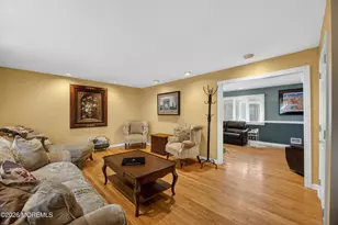 7 Kingston Terrace, Morganville, NJ 07751 - Photo 9