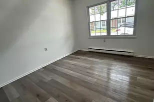 1042 Aberdeen Dr, Lakewood, NJ 08701 - Photo 5