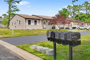20 Hummingbird Ln, Whiting, NJ 08759 - Photo 27