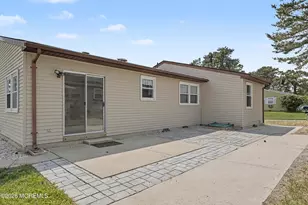 20 Hummingbird Ln, Whiting, NJ 08759 - Photo 25