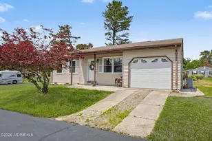20 Hummingbird Ln, Whiting, NJ 08759 - Photo 3
