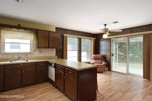 13 Pavilion St, Toms River Township, NJ 08757 - Photo 9
