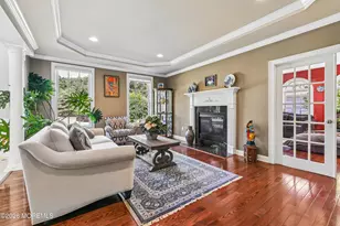 15 Livingston Ct, Marlboro Township, NJ 07746 - Photo 7