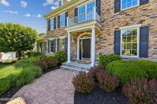 15 Livingston Ct, Marlboro Township, NJ 07746 - Photo 3