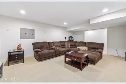 15 Livingston Court, Marlboro Township, NJ 07746 - Photo 43